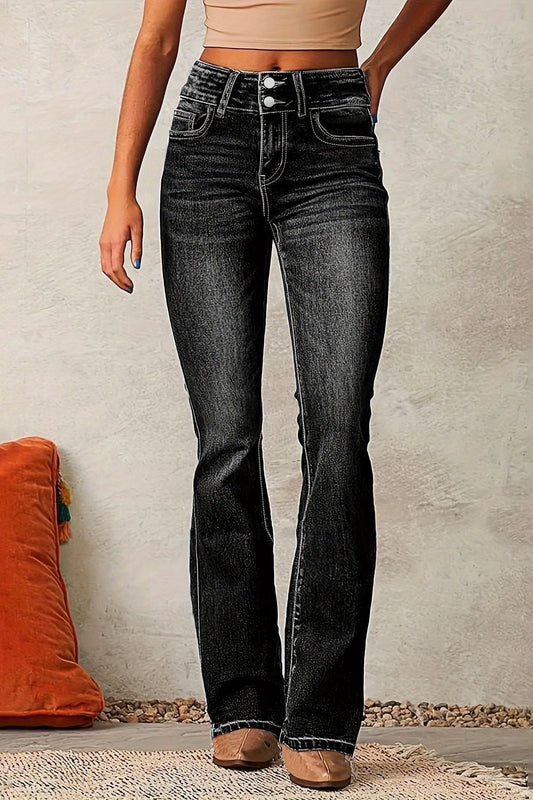 arden-flare-jeans-2_c47fcd11-1365-406f-a335-53d61cc47e7d.jpg