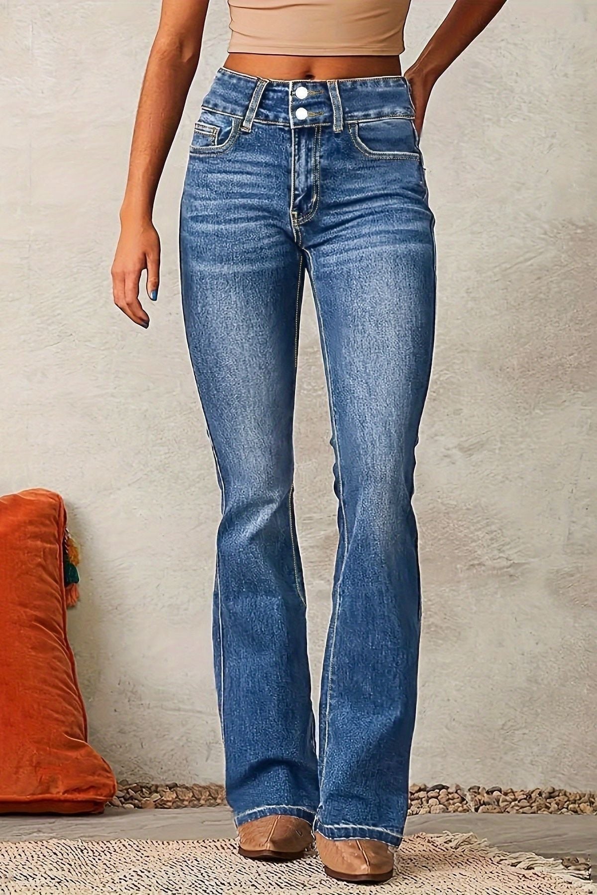 arden-flare-jeans-1_3b9345a5-3956-40da-b84c-ce6ee809052f.jpg