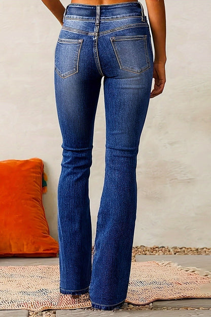 arden-flare-jeans-5_fbc38972-c0d0-4a49-b978-4ec5724f0f72.jpg