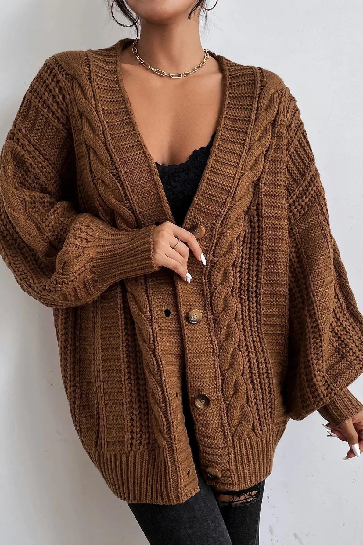 ember-cable-cardigan-9_4f1a04f9-265e-414f-b68f-06d962d57018.jpg